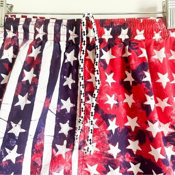 Newport Blue Vintage Red White Blue American Flag Swim Trunks Shorts sz large - Picture 2 of 7